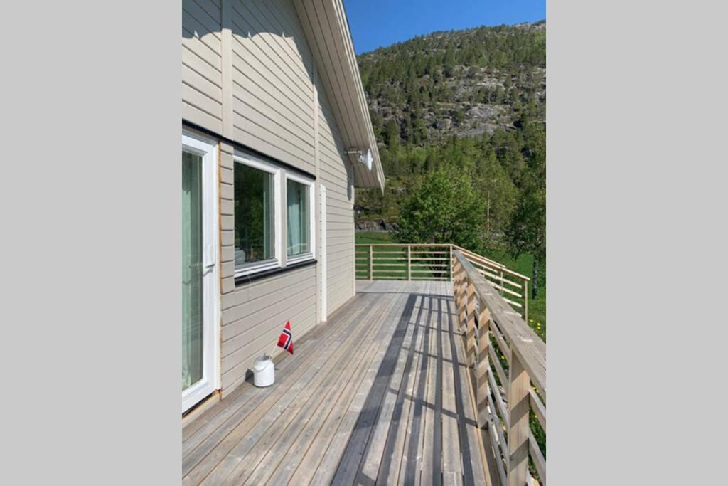 Efjord And Stetind Resort - Cabin Kobbernestinden Ballangen Εξωτερικό φωτογραφία