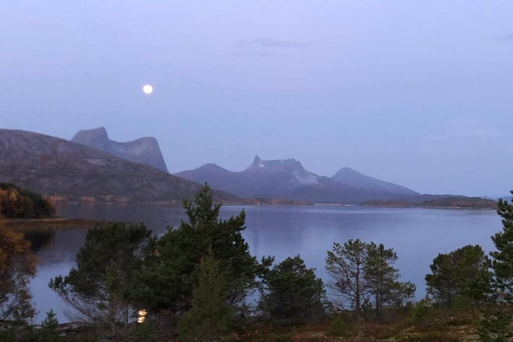 Efjord And Stetind Resort - Cabin Kobbernestinden Ballangen Εξωτερικό φωτογραφία