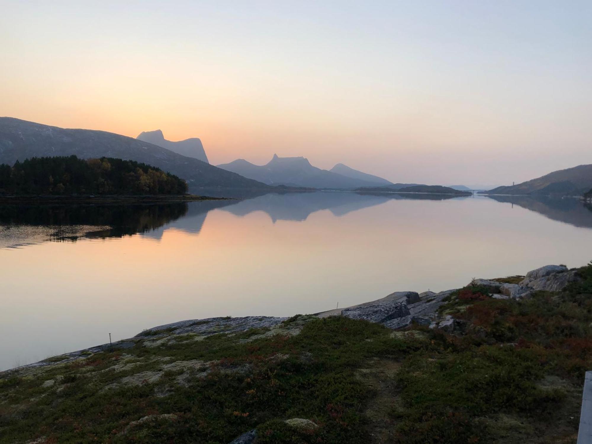 Efjord And Stetind Resort - Cabin Kobbernestinden Ballangen Εξωτερικό φωτογραφία